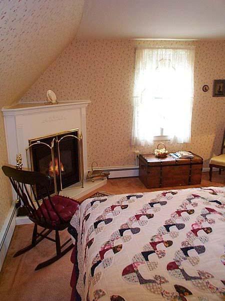 Silas Griffith Inn Danby Room photo